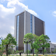 南京師范大學(xué)泰州學(xué)院建筑裝飾工程 融合教育理念與空間美學(xué)的實踐探索